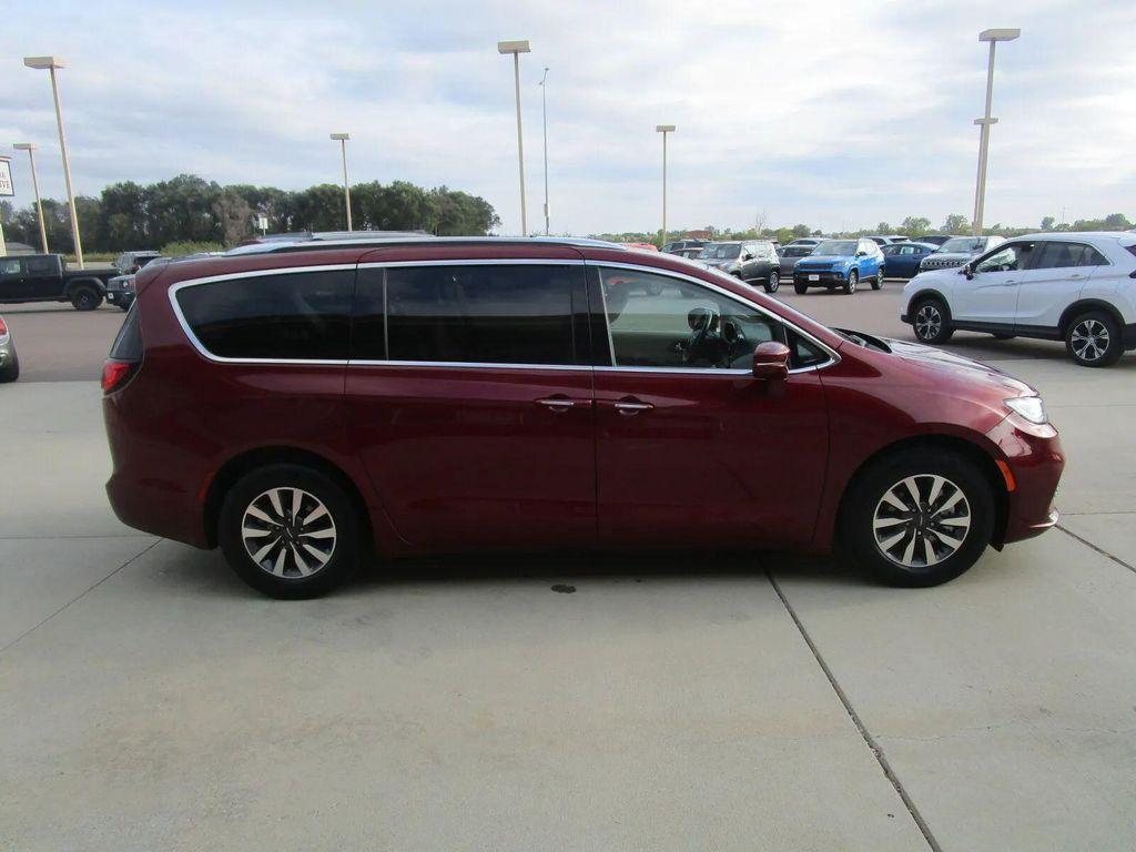 used 2021 Chrysler Pacifica car, priced at $21,890