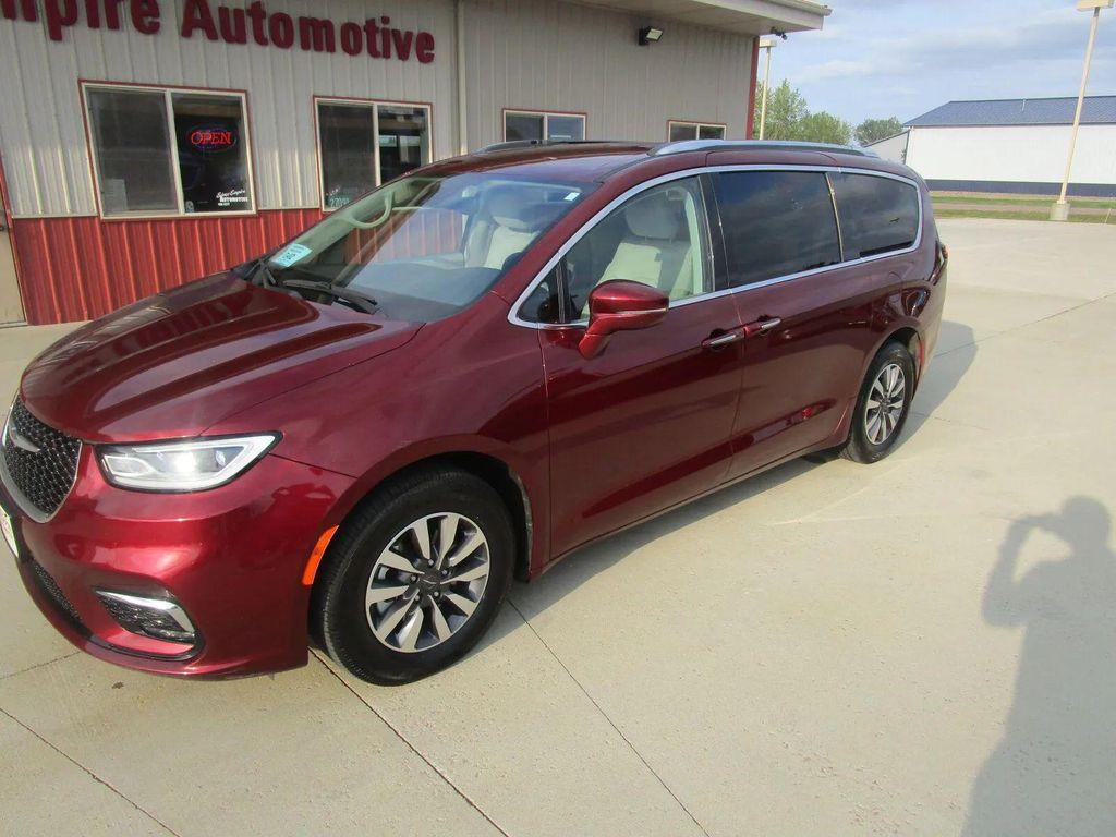 used 2021 Chrysler Pacifica car, priced at $21,890