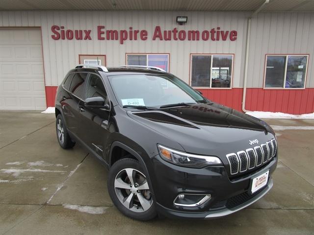 used 2020 Jeep Cherokee car, priced at $24,199