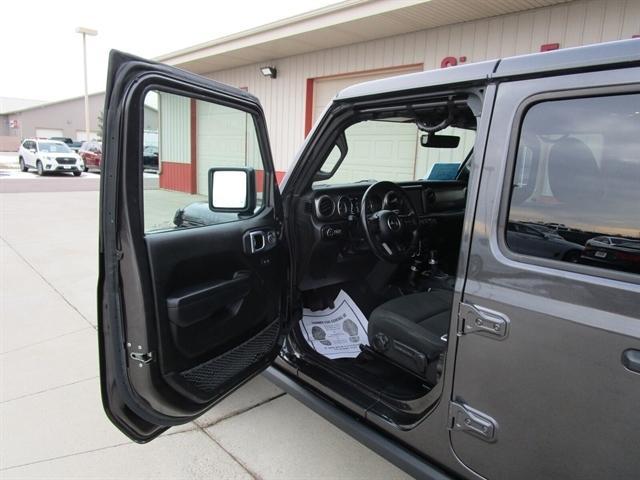 used 2022 Jeep Gladiator car, priced at $32,990