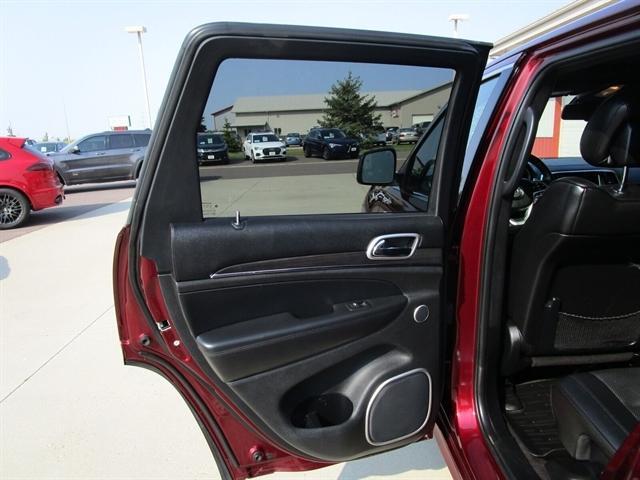 used 2016 Jeep Grand Cherokee car, priced at $18,990