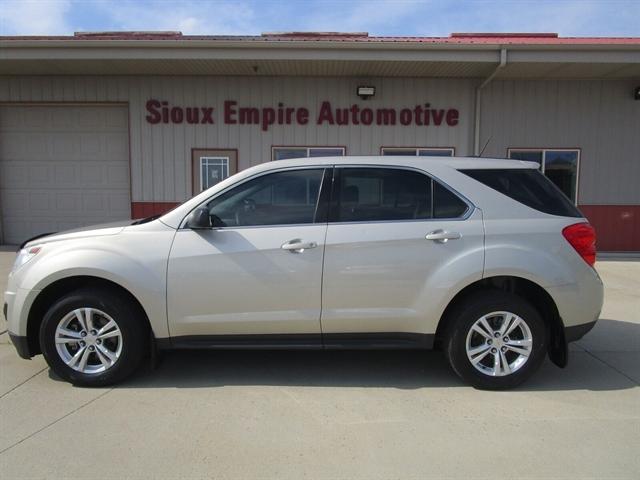 used 2015 Chevrolet Equinox car, priced at $10,900