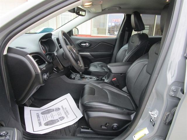 used 2022 Jeep Cherokee car, priced at $23,990