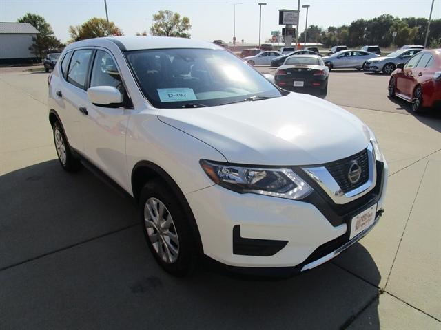 used 2020 Nissan Rogue car, priced at $17,490