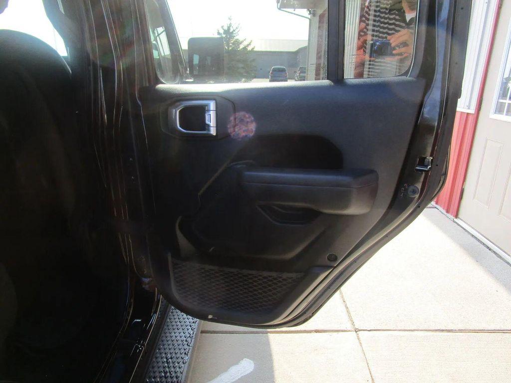 used 2022 Jeep Gladiator car, priced at $39,990