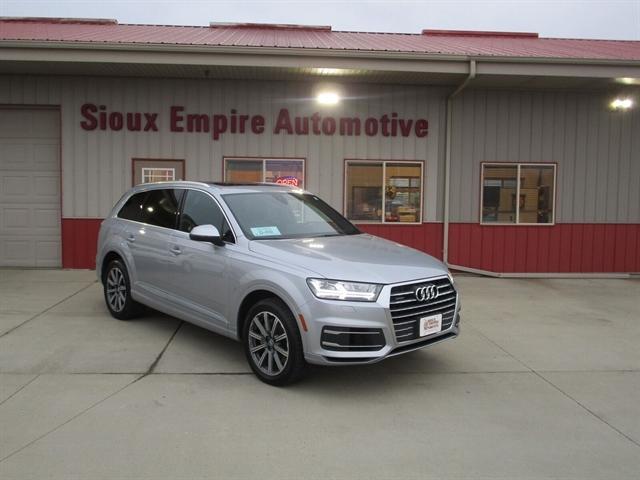 used 2017 Audi Q7 car, priced at $20,990