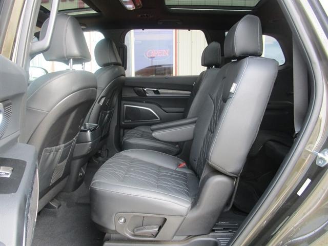 used 2024 Kia Telluride car, priced at $47,990