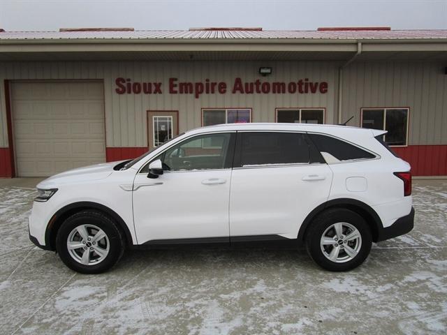 used 2022 Kia Sorento car, priced at $20,490