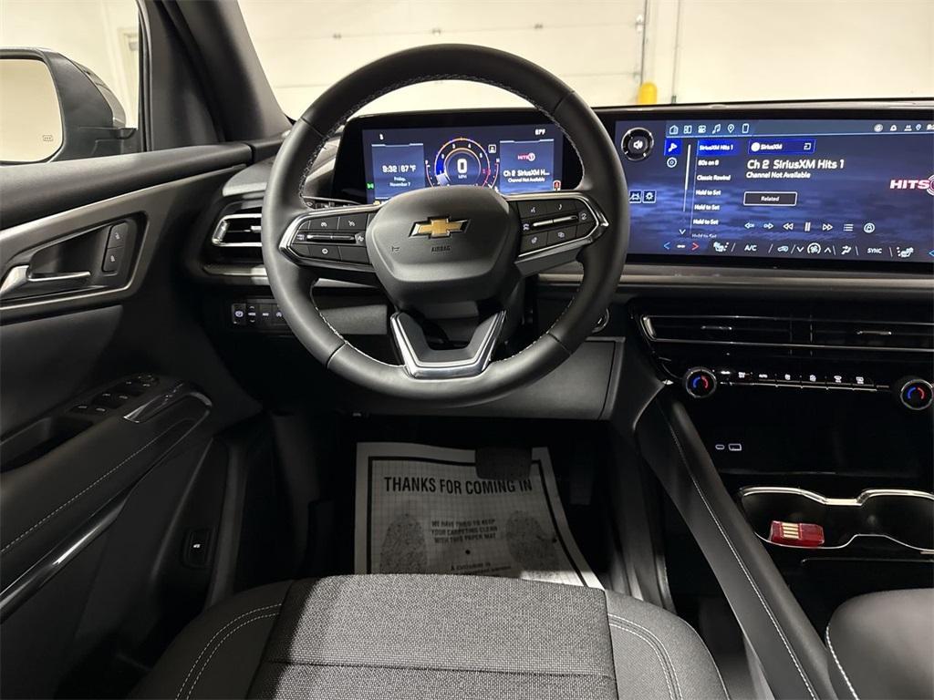 new 2026 Chevrolet Traverse car, priced at $42,373