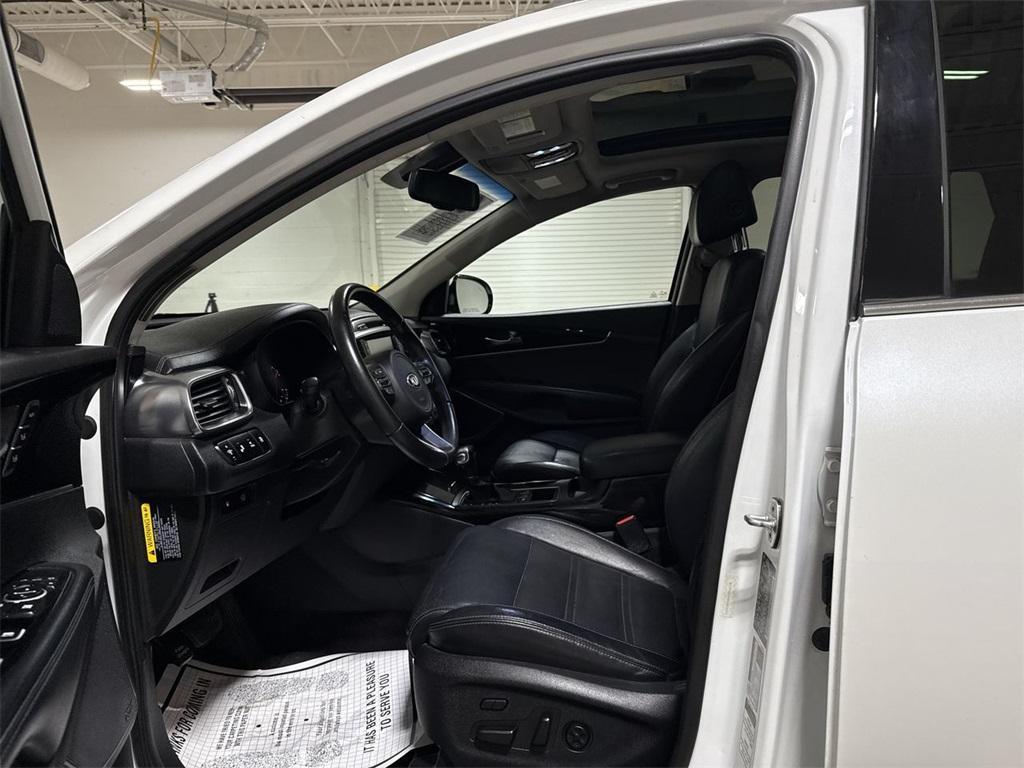 used 2017 Kia Sorento car, priced at $7,900