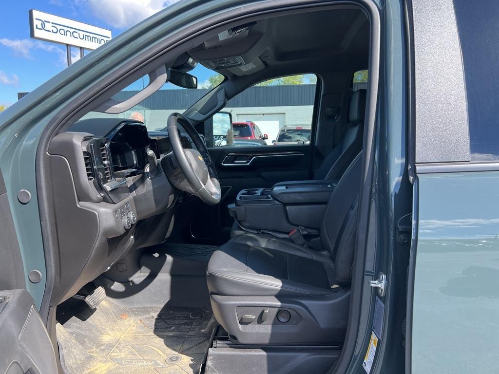 used 2025 Chevrolet Silverado 2500 car, priced at $58,987