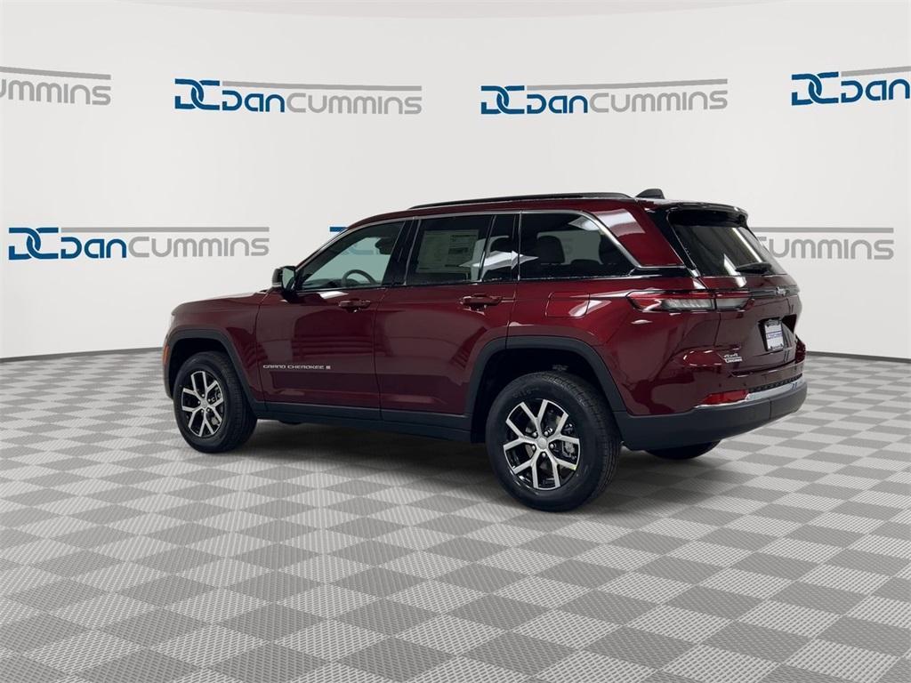new 2025 Jeep Grand Cherokee car, priced at $45,638