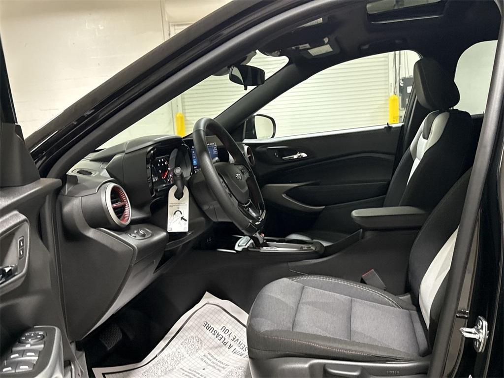 new 2025 Chevrolet Trax car, priced at $24,690