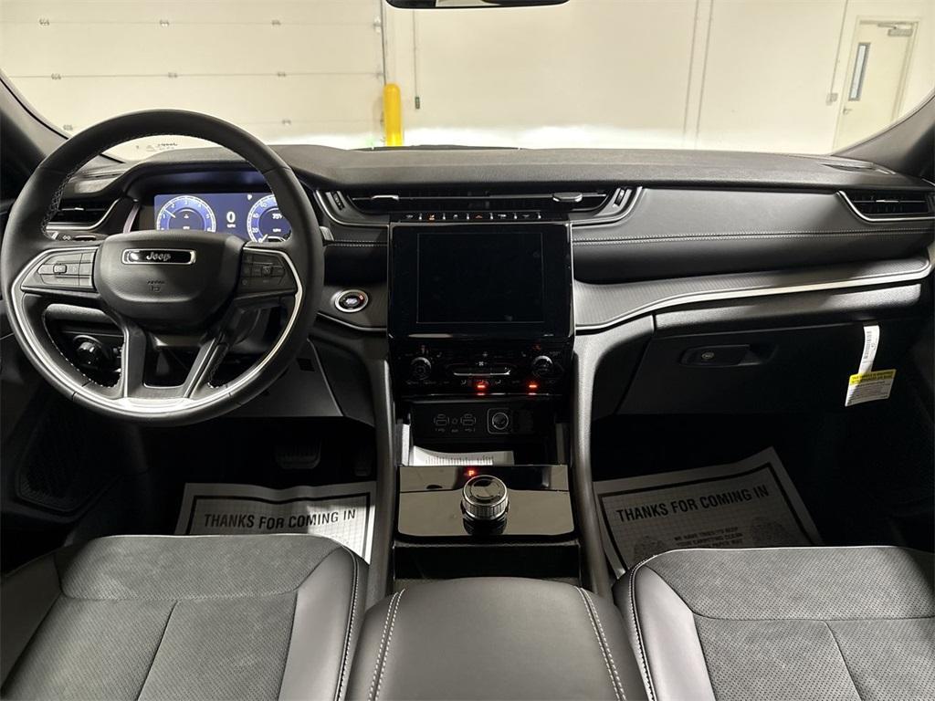 new 2025 Jeep Grand Cherokee L car, priced at $43,615