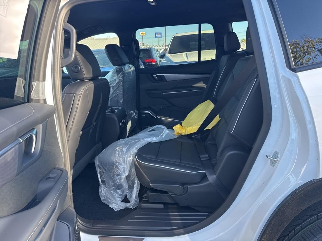 new 2026 Buick Enclave car, priced at $50,054