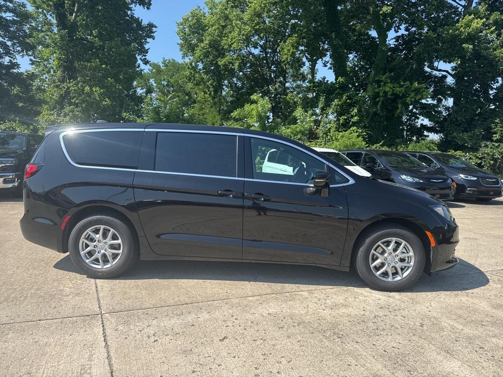 new 2025 Chrysler Voyager car, priced at $39,051