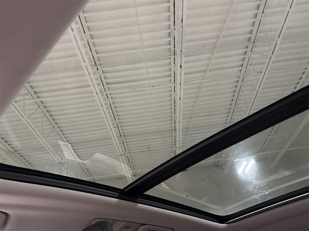used 2022 Volvo XC60 car, priced at $35,987