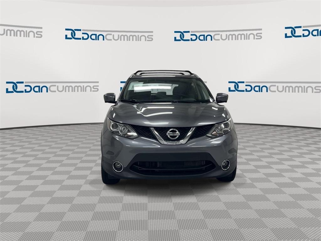 used 2017 Nissan Rogue Sport car
