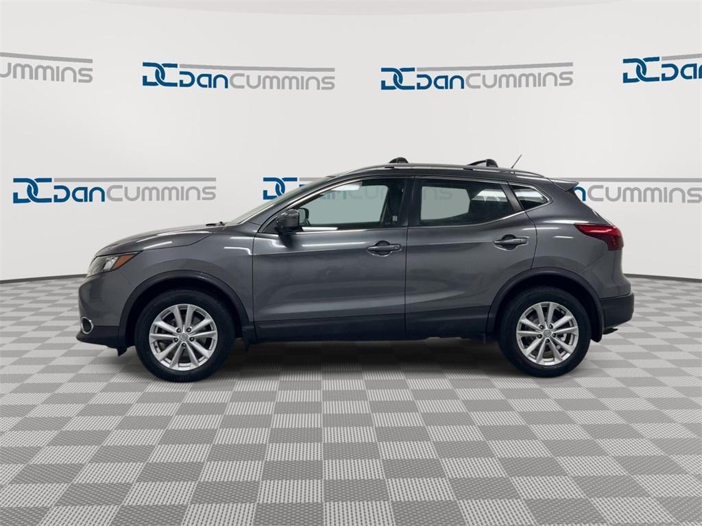used 2017 Nissan Rogue Sport car