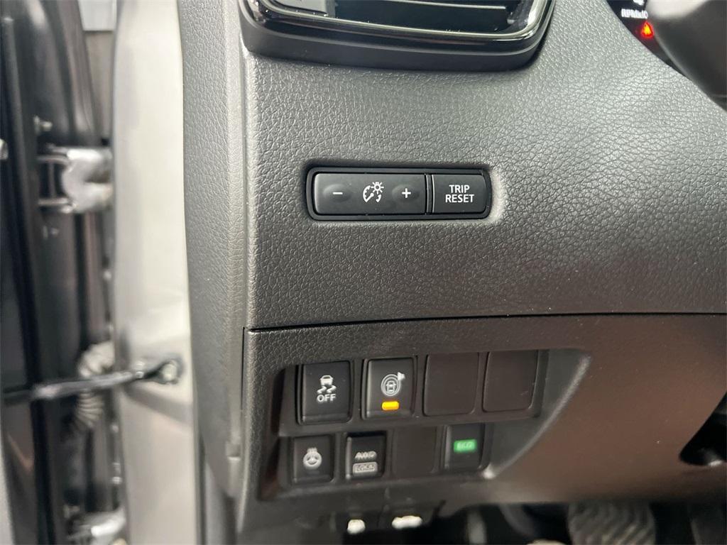 used 2017 Nissan Rogue Sport car