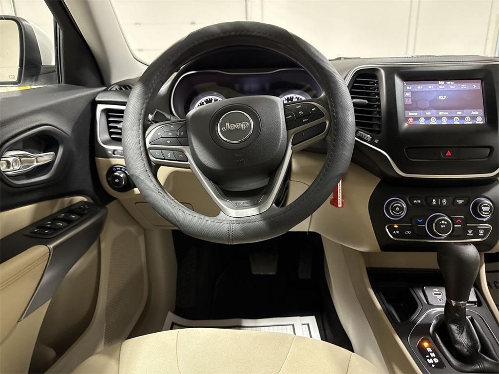 used 2019 Jeep Cherokee car, priced at $15,987