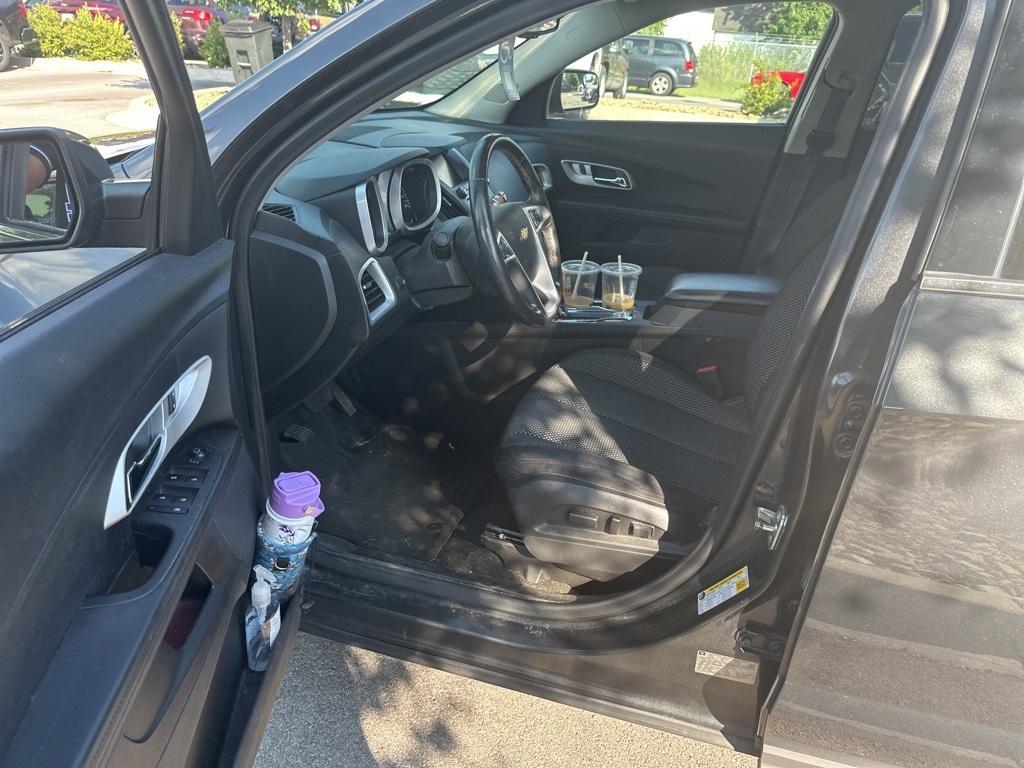 used 2017 Chevrolet Equinox car, priced at $5,900
