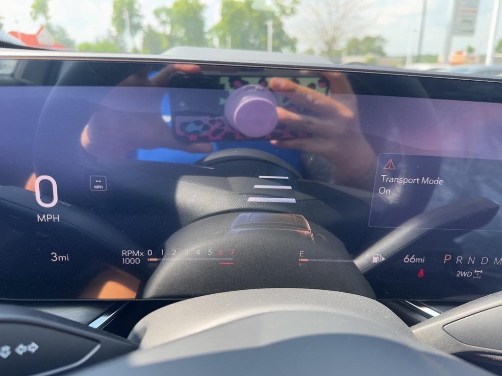 new 2025 Buick Envision car, priced at $38,740