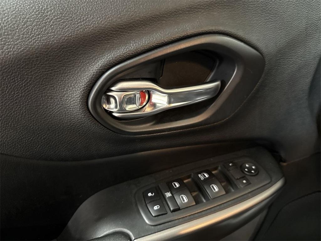 used 2019 Jeep Cherokee car, priced at $14,987