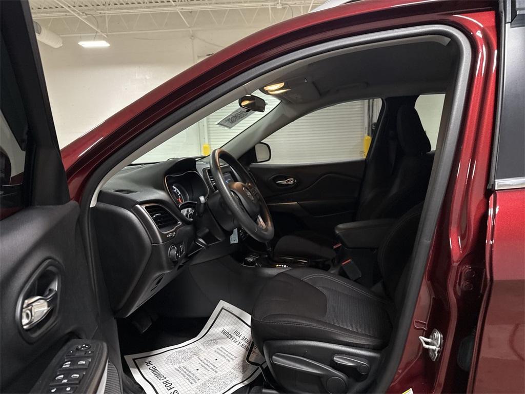used 2019 Jeep Cherokee car, priced at $14,987