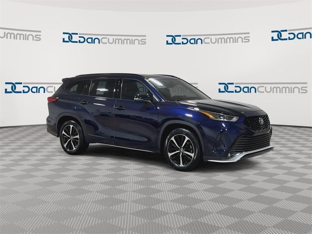 used 2021 Toyota Highlander car, priced at $25,987