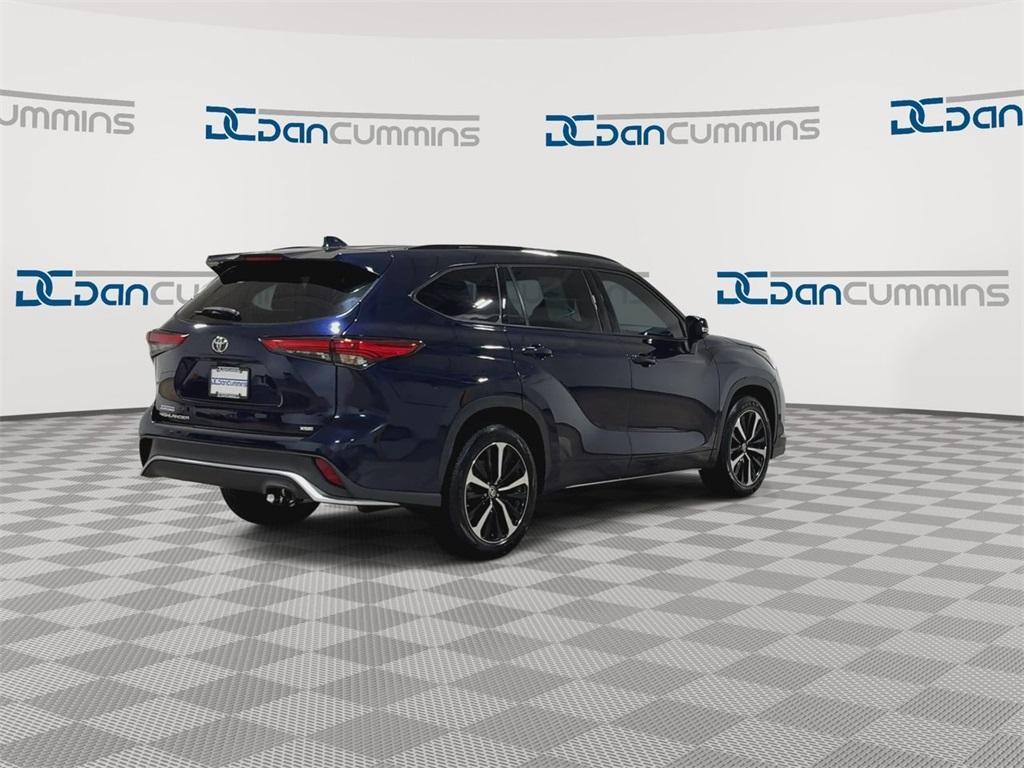 used 2021 Toyota Highlander car, priced at $25,987