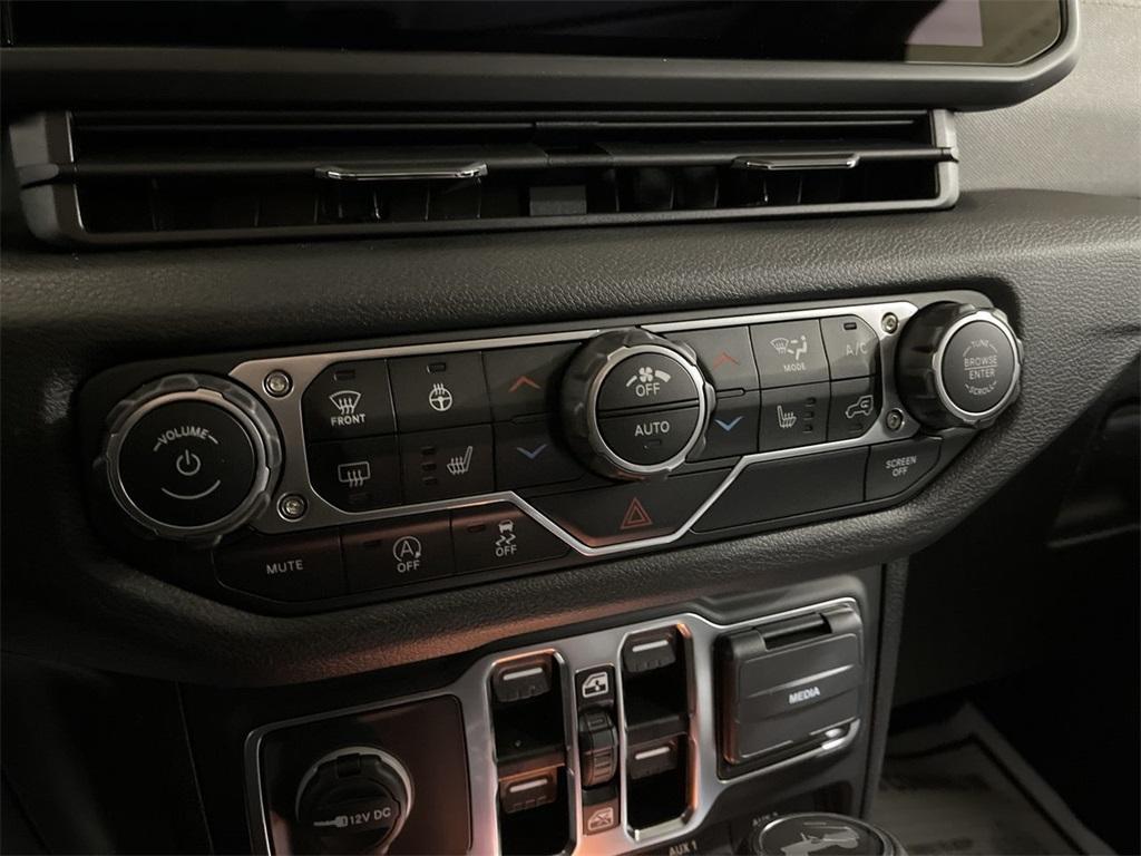 new 2025 Jeep Wrangler car, priced at $47,493