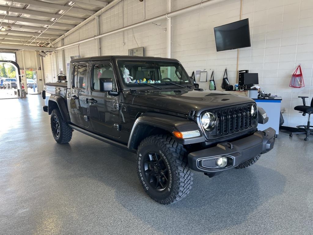 used 2024 Jeep Gladiator car