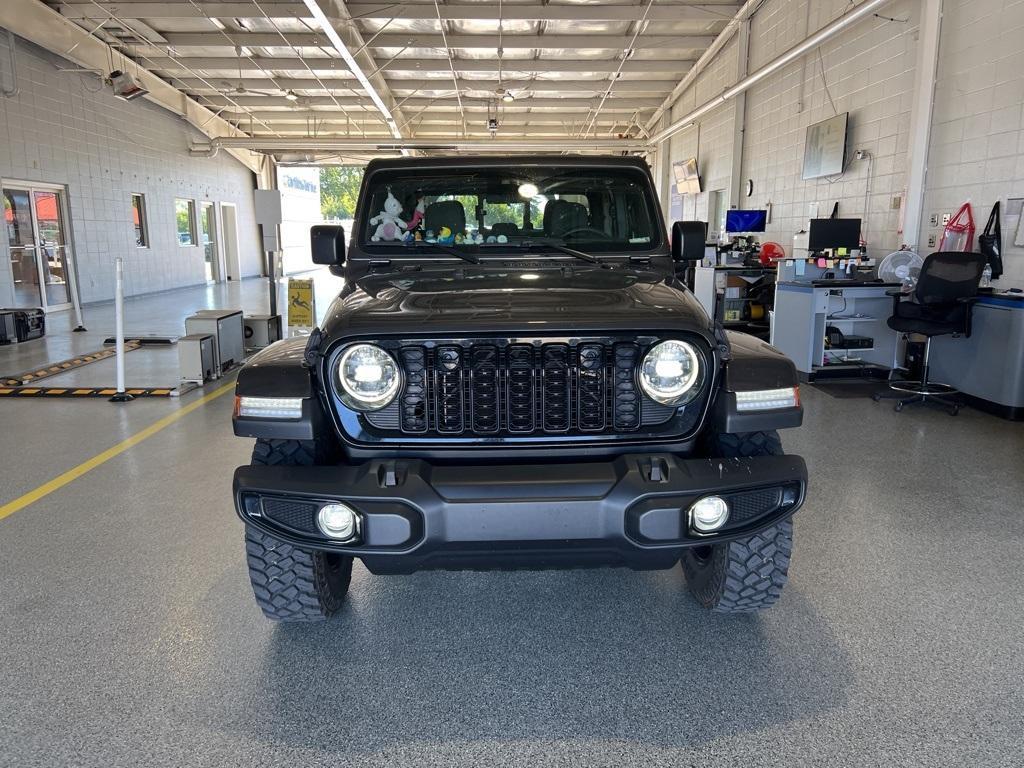 used 2024 Jeep Gladiator car