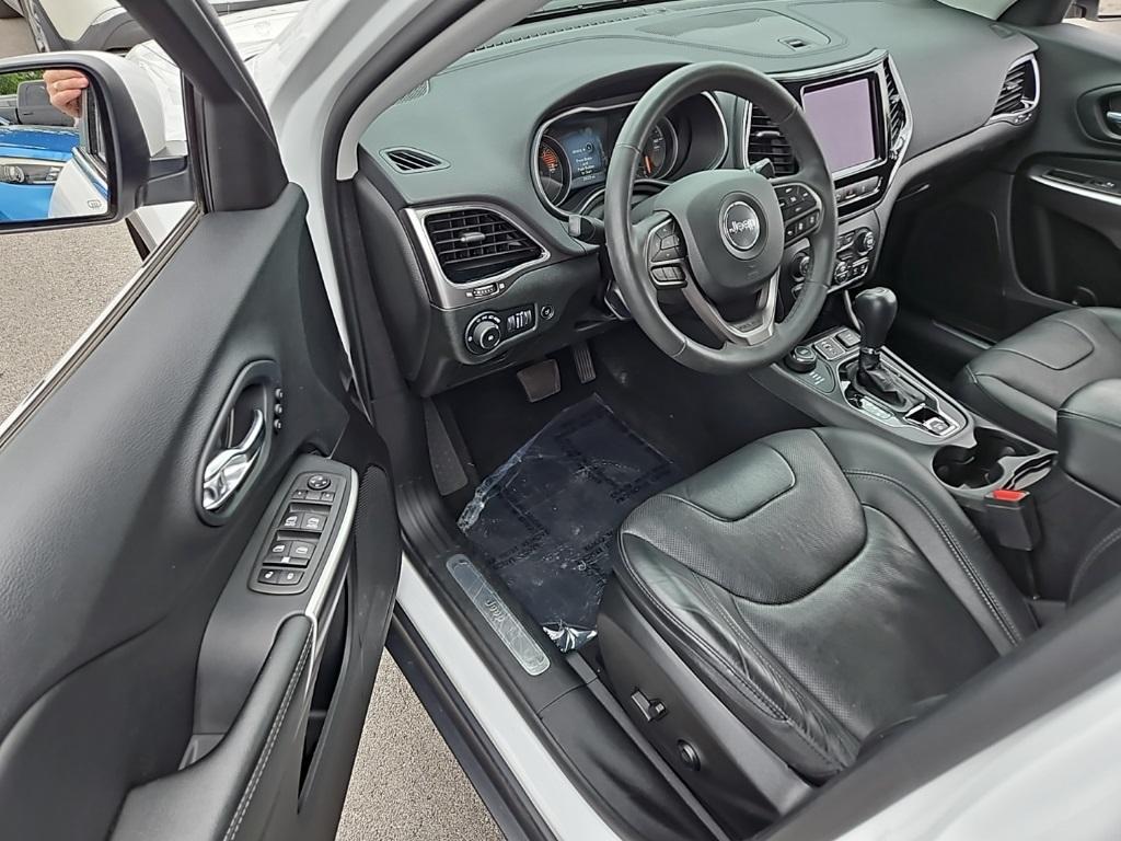 used 2021 Jeep Cherokee car, priced at $25,587