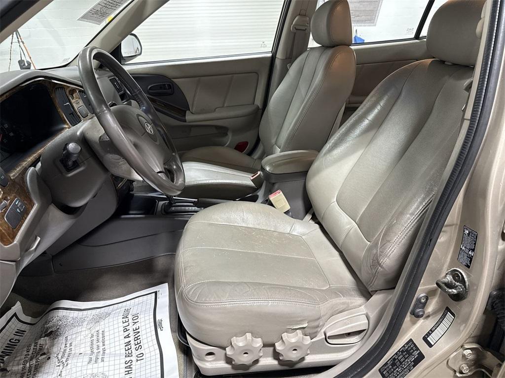 used 2006 Hyundai Elantra car, priced at $5,900