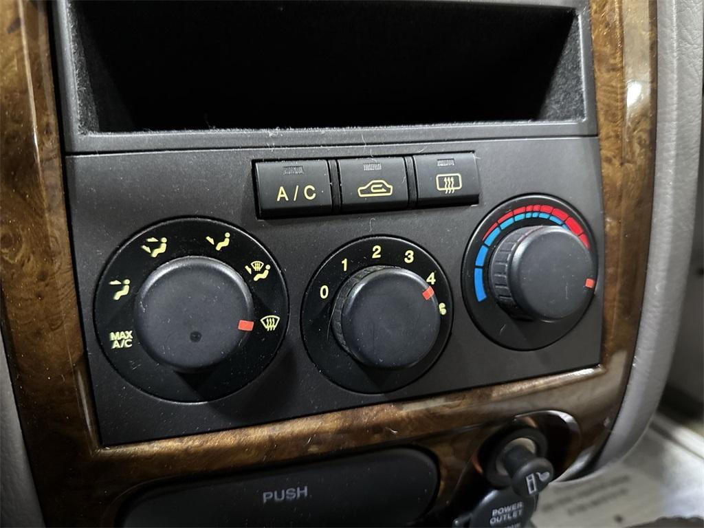 used 2006 Hyundai Elantra car, priced at $5,900