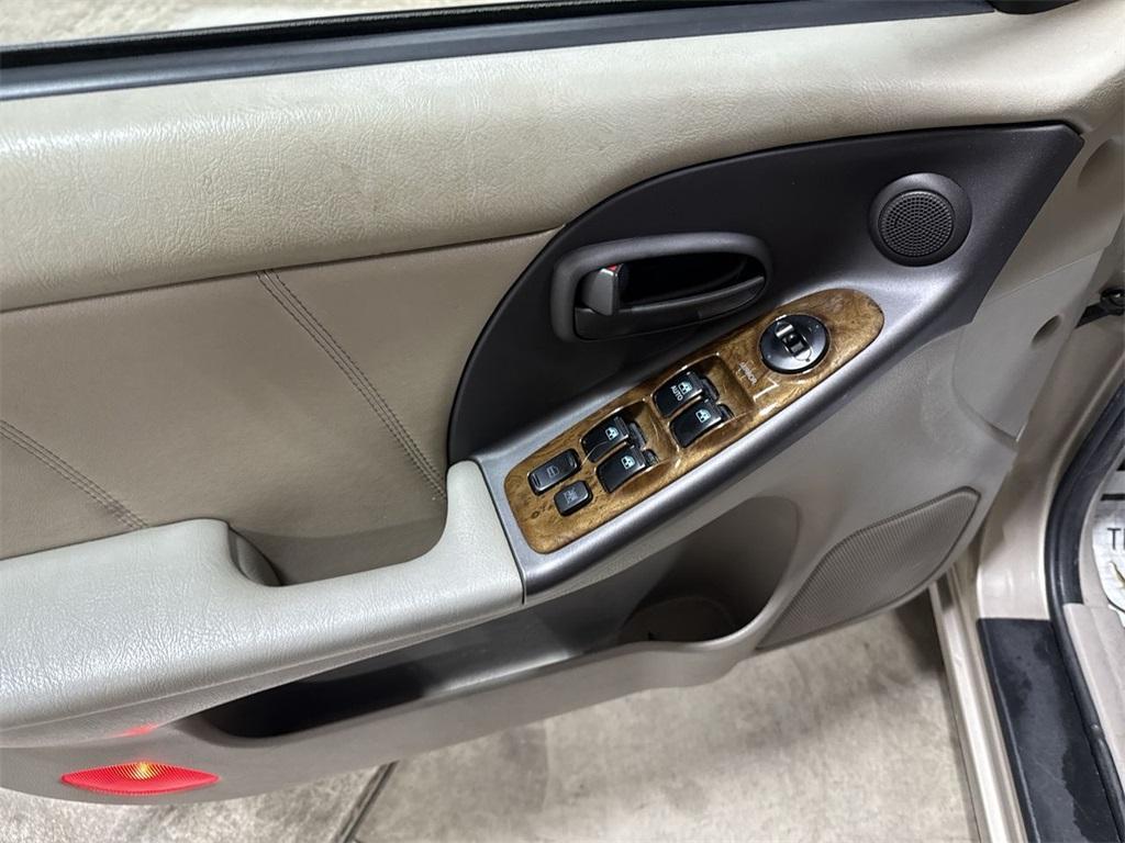 used 2006 Hyundai Elantra car, priced at $5,900