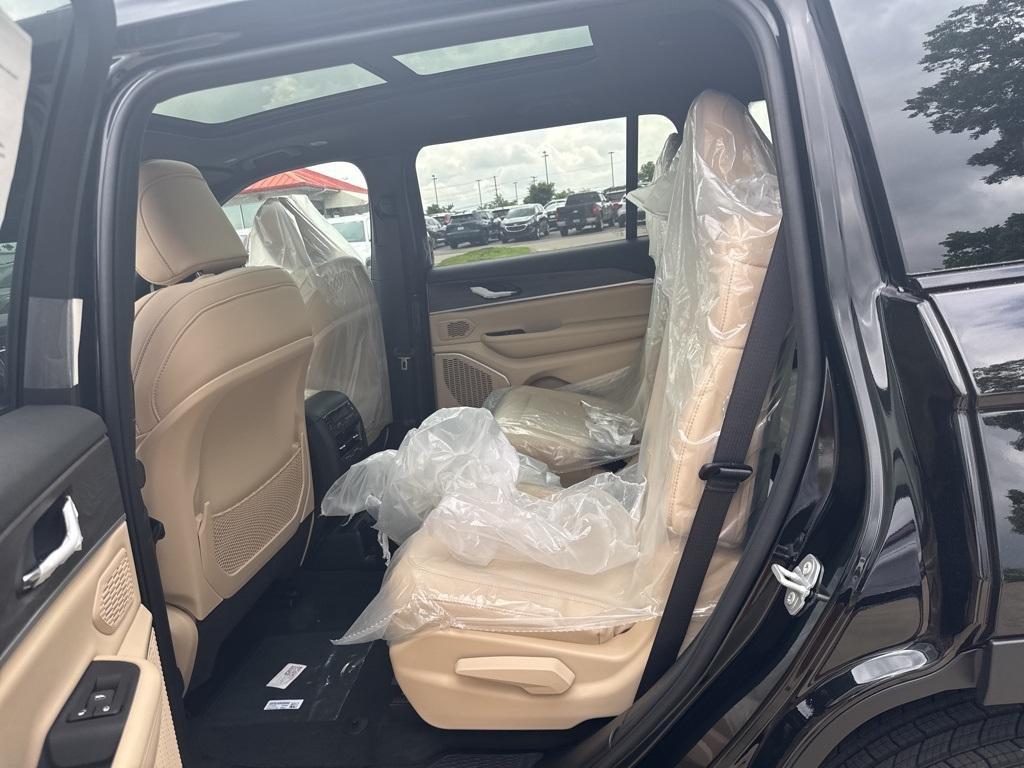 new 2025 Jeep Grand Cherokee L car, priced at $47,718