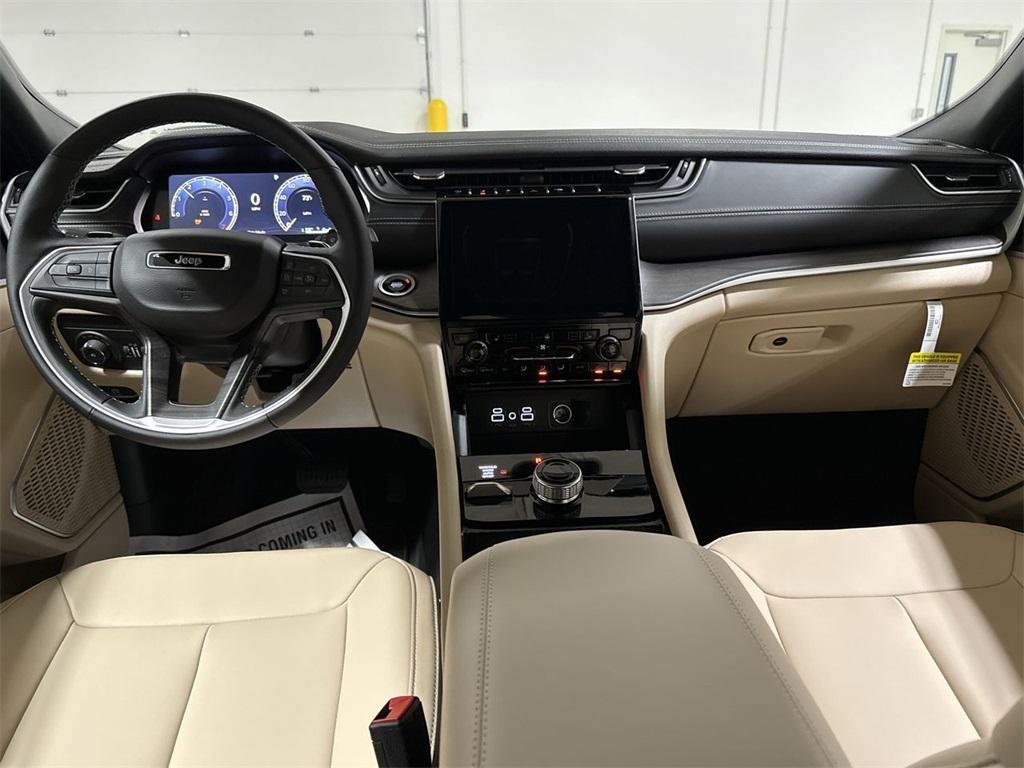 new 2025 Jeep Grand Cherokee L car, priced at $44,709