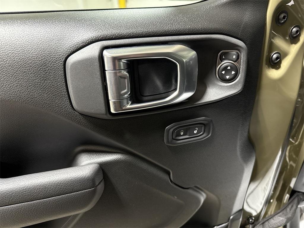 new 2025 Jeep Wrangler car, priced at $51,557