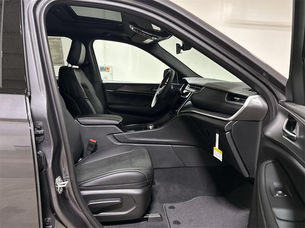 new 2025 Jeep Grand Cherokee L car, priced at $45,464