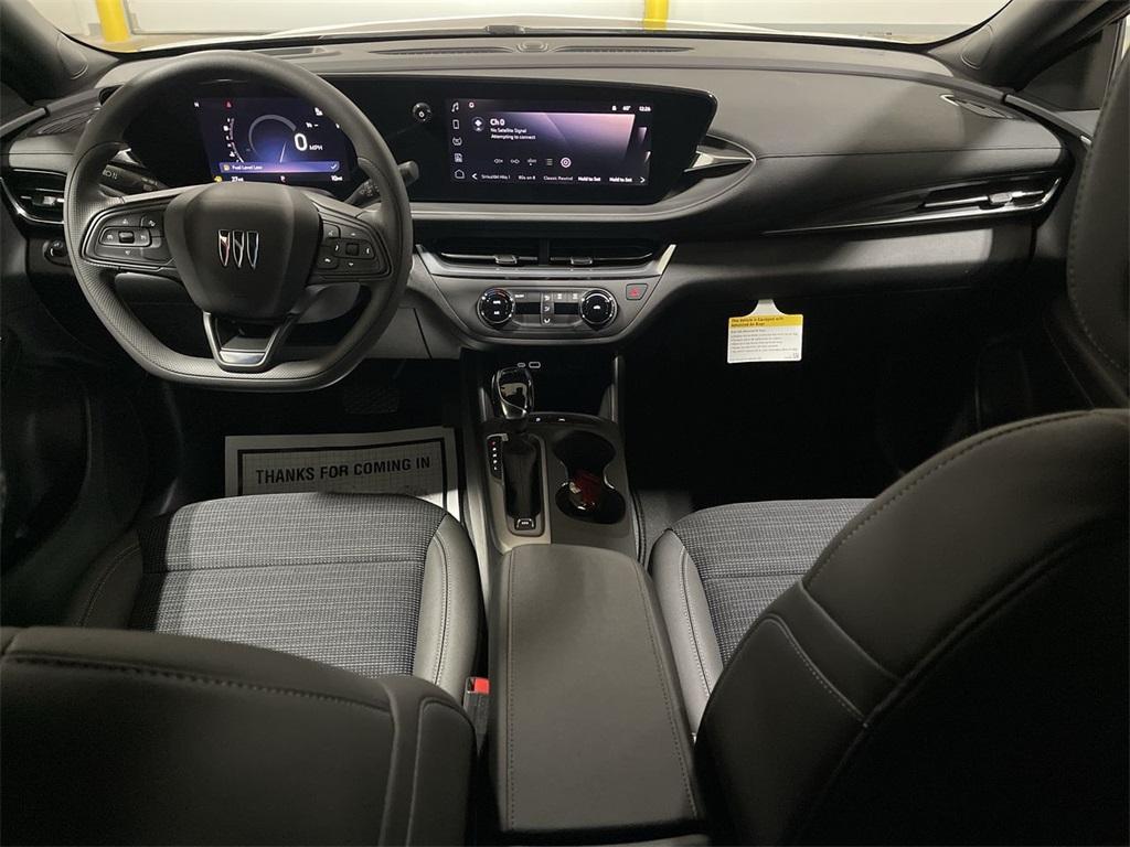 new 2025 Buick Envista car, priced at $25,290