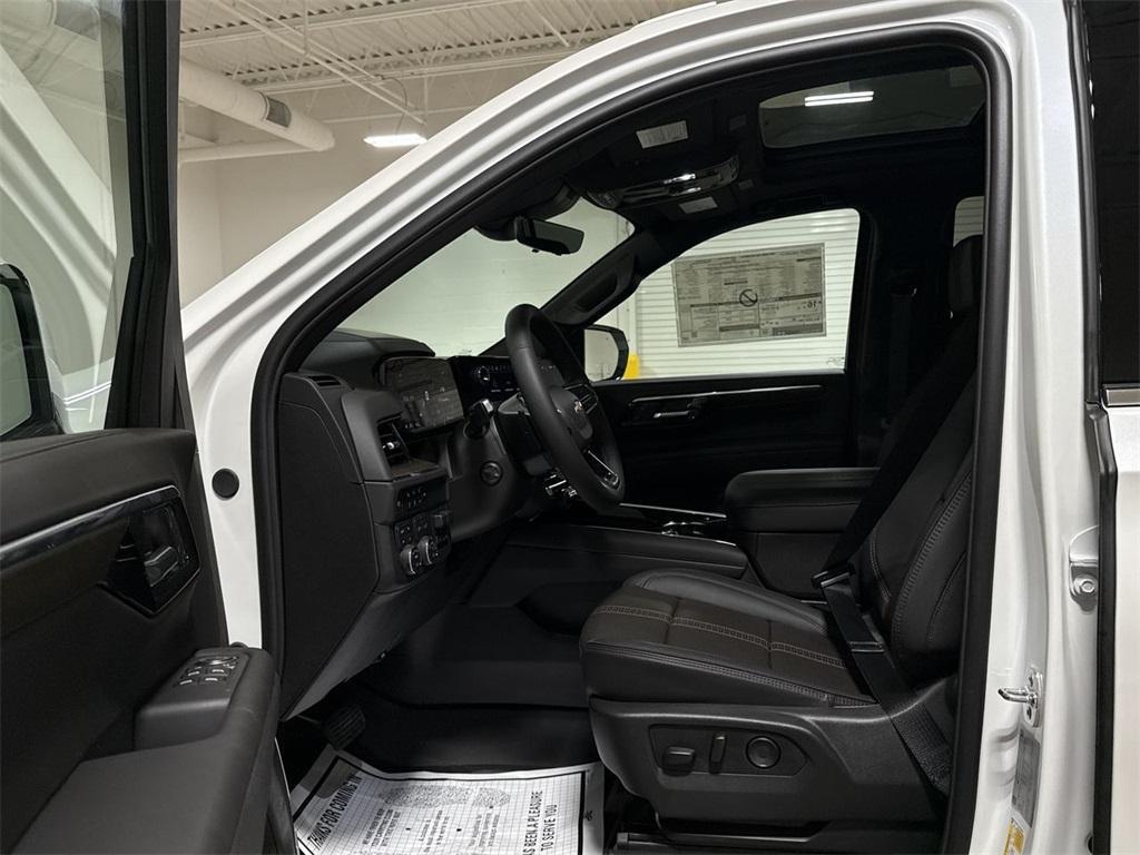 new 2025 Chevrolet Tahoe car, priced at $86,873