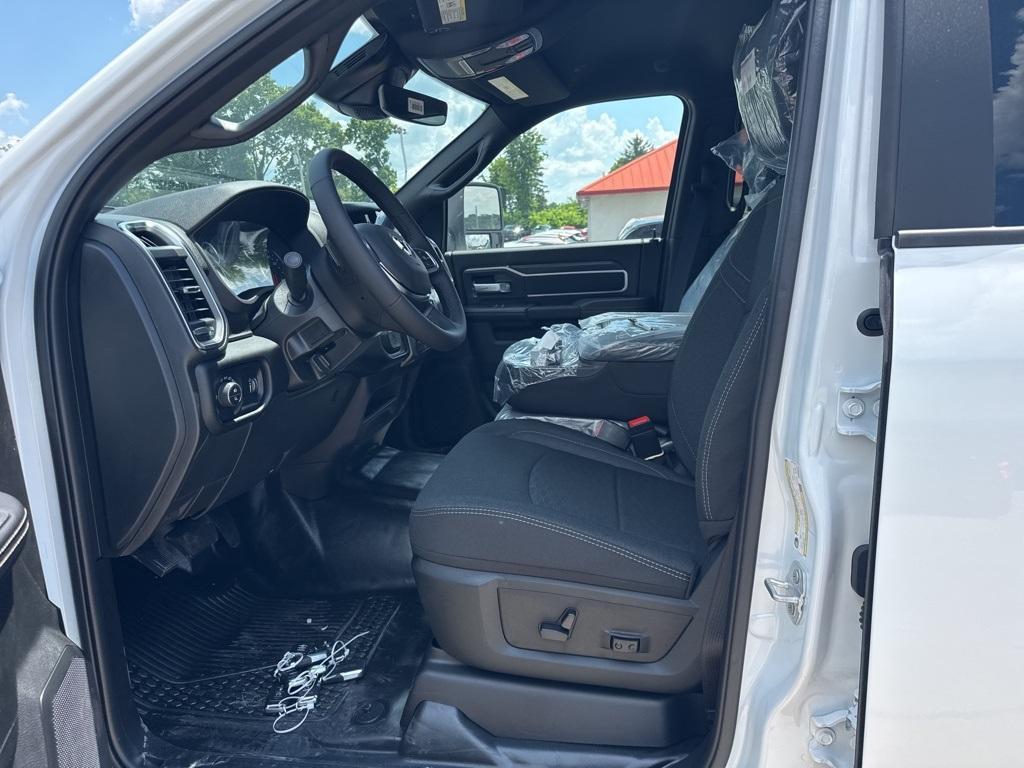 new 2025 Ram 3500 car, priced at $67,181