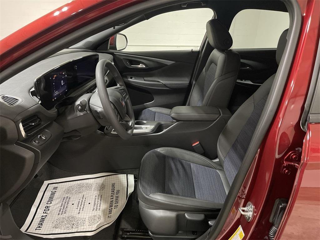 new 2025 Buick Envista car, priced at $24,397