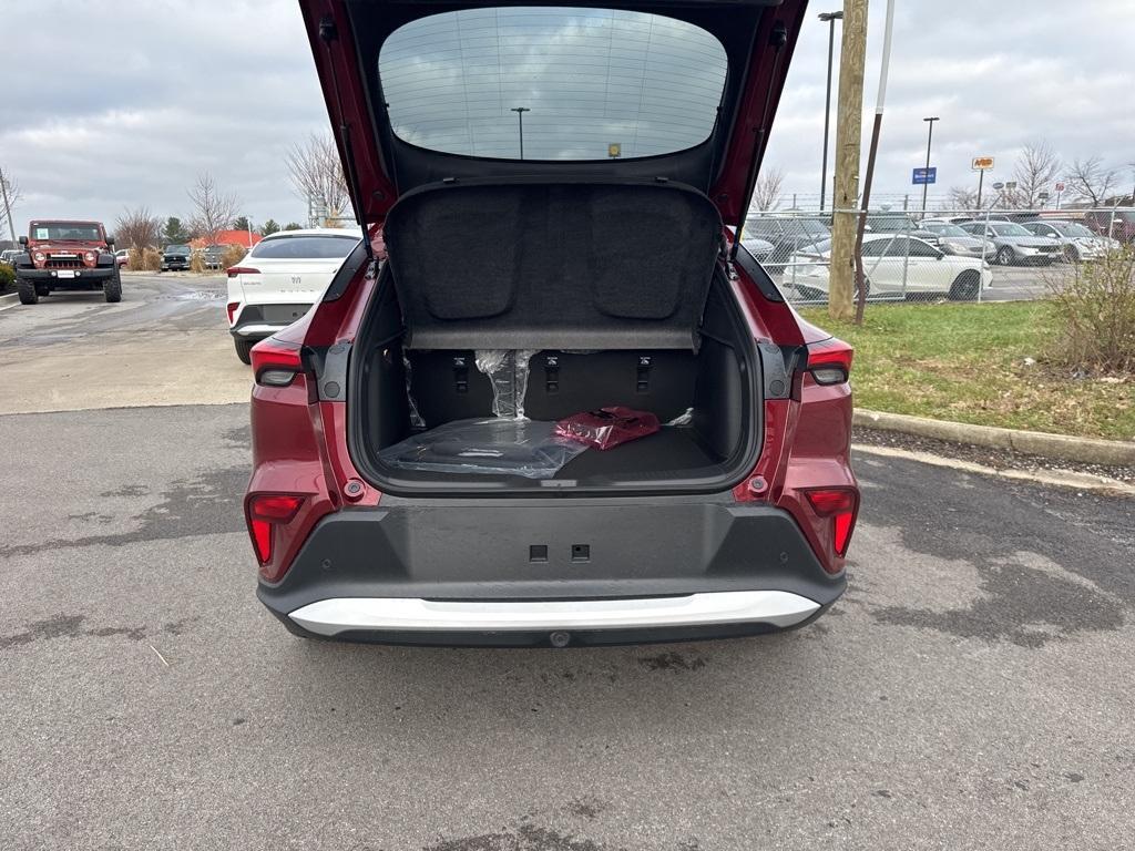 new 2025 Buick Envista car, priced at $25,290