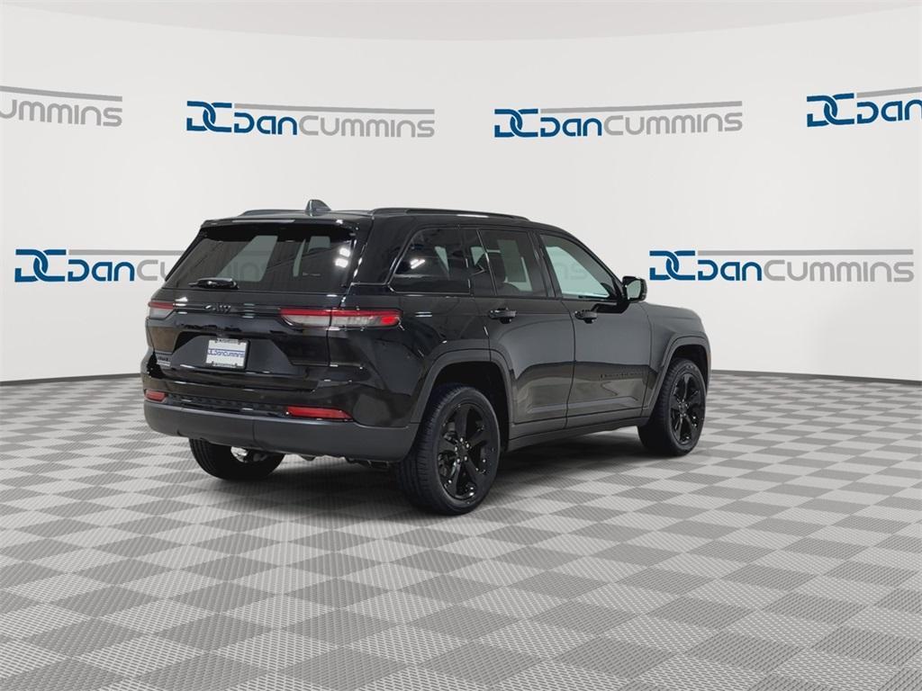 used 2022 Jeep Grand Cherokee car, priced at $32,587