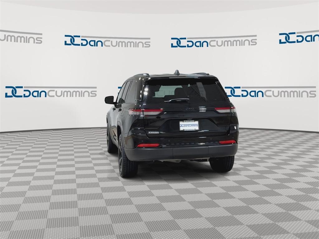 used 2022 Jeep Grand Cherokee car, priced at $32,587