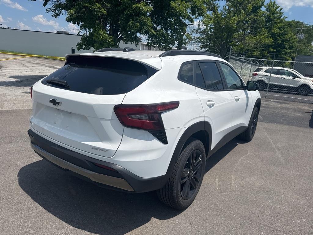new 2025 Chevrolet Trax car, priced at $26,690